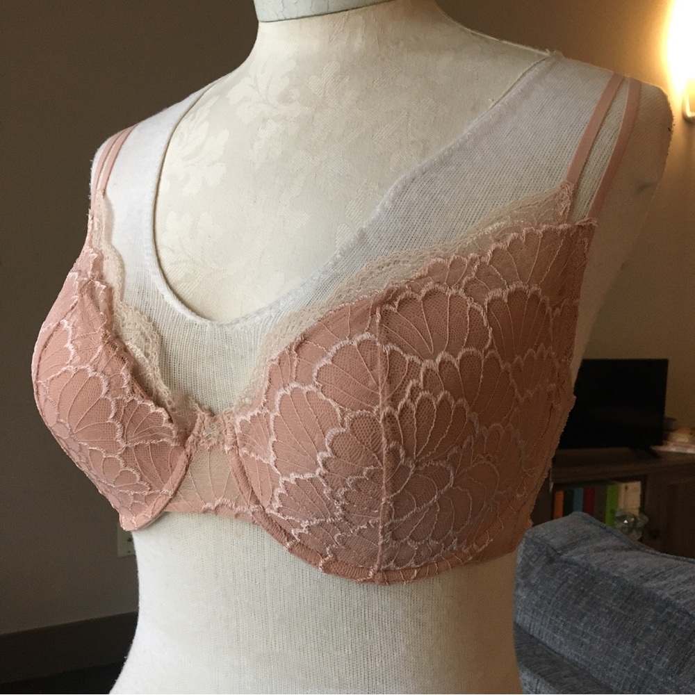 Natori blush pink butterfly lace bra